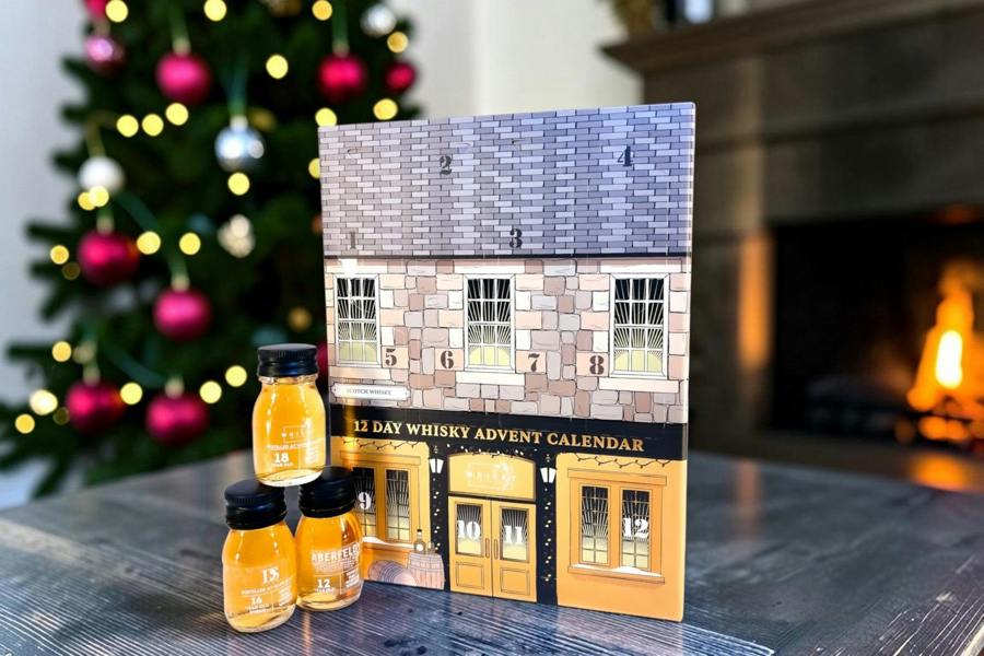 Whisky With Us 12 Day Scotch Whisky Advent Calendar.  12 Premium Scotch Whiskies with Online Tasting Videos