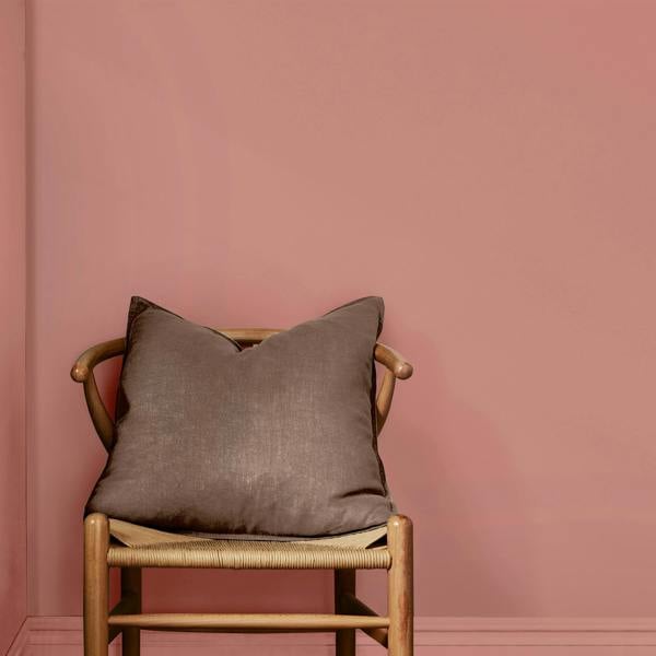 William Morris At Home Poached Rhubarb Gallery Emulsion 2.5L Emulsion Paint