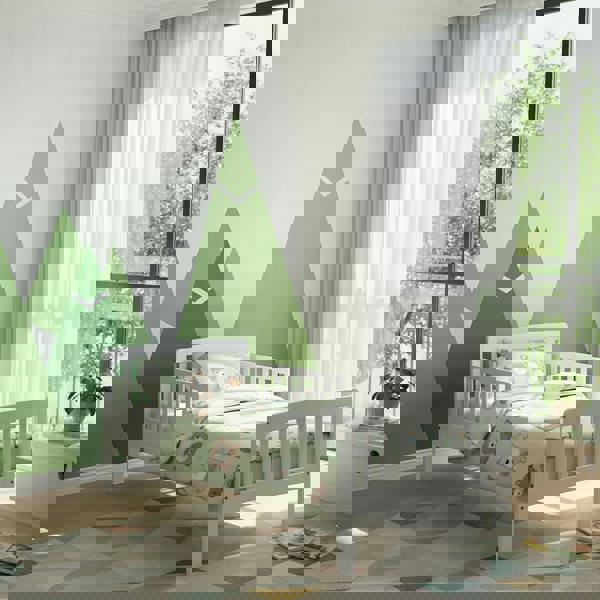 Kudlhome Jinsen Wooden Toddler Bed, White