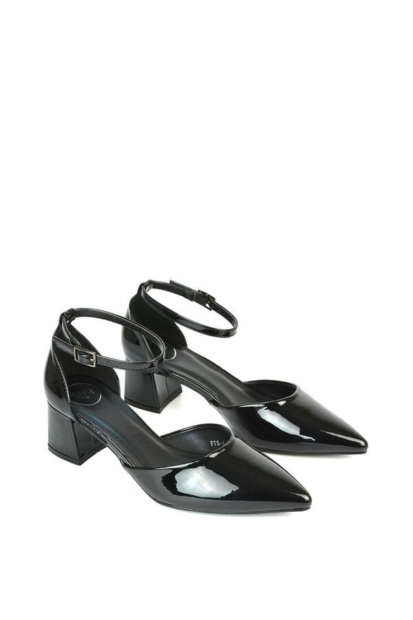 XY LONDON Low Block Heel Court Shoes With Pointed Toe