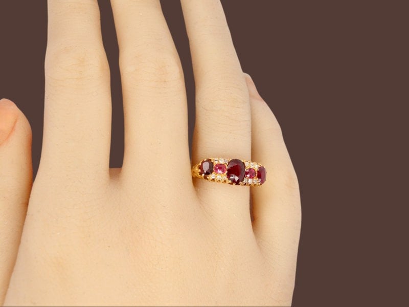 Vintage Tom A fine Victorian Ruby ring