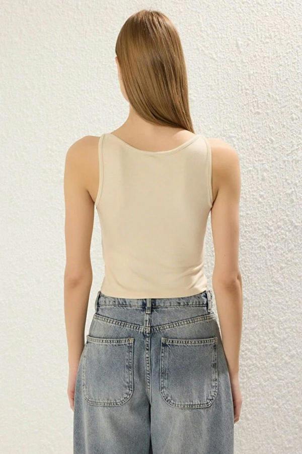 WOVCOR Strapped Fitted Stretch Knit Blouse