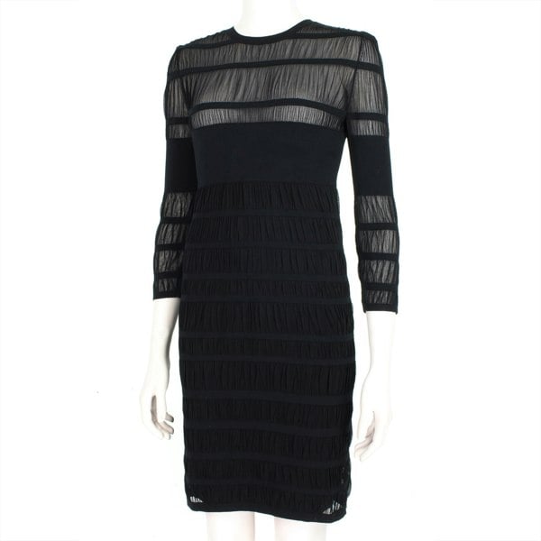 Alexander McQueen slim-fitting black dress
