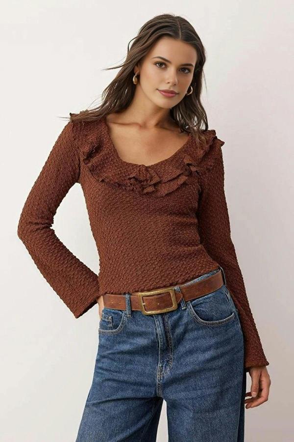 WOVCOR Textured Fitted Stretch Knit Blouse with Ruffle Detail