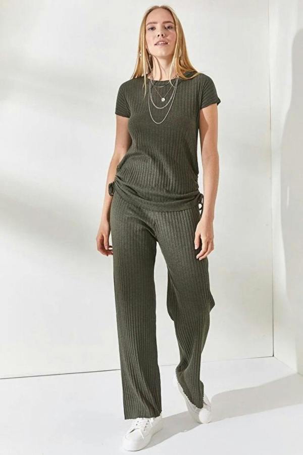 Hoxton Gal 2-Piece Set – Side-Ruched Blouse and Palazzo Pants