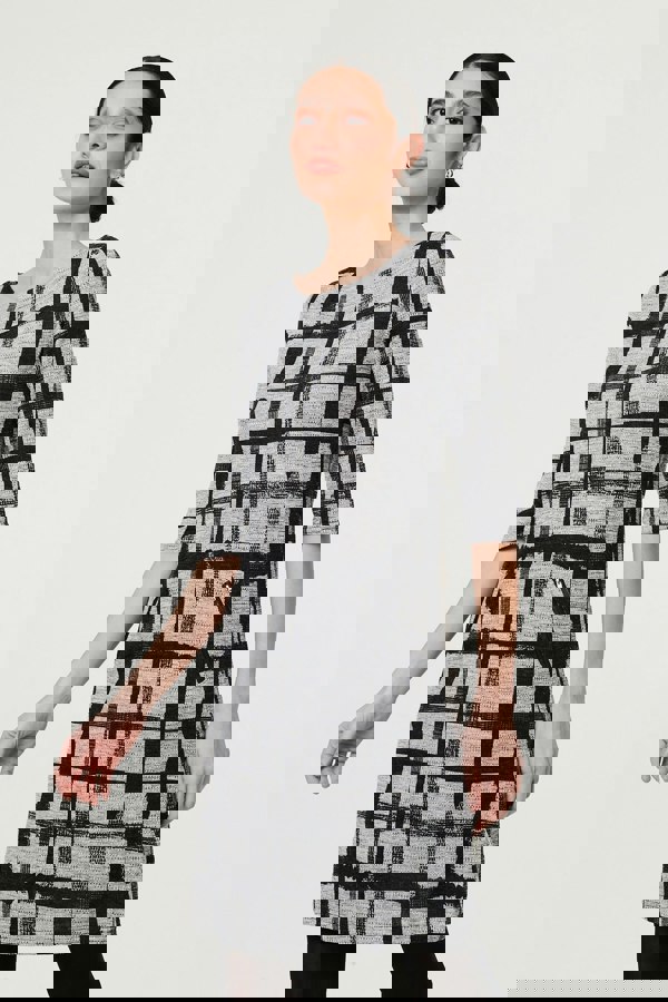 Black | Checked 3/4 Sleeve Short Shift Dress
