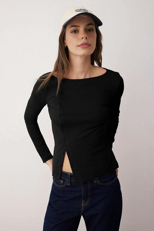 WOVCOR Buttoned Crew Neck Ribbed Flexible Knit Blouse