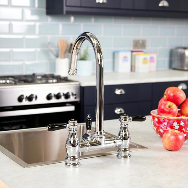 Flode klas | Traditional Bridge Style 3 in 1 Instant Boiling Tap | Black Ceramic Levers | Polished Chrome Finish