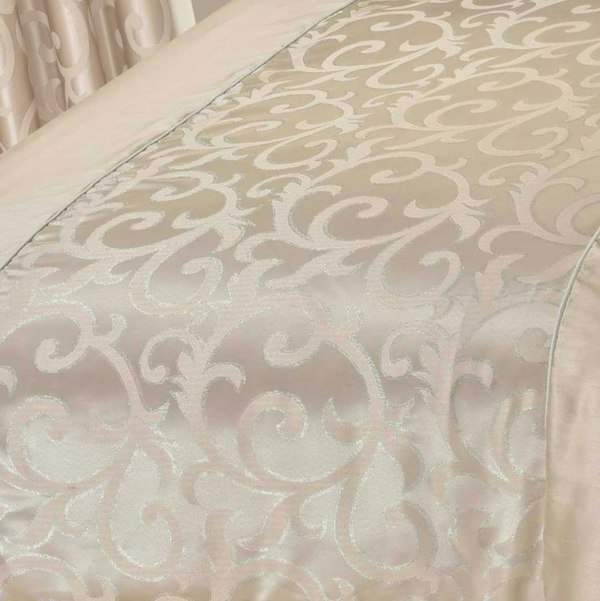 Sweet Dreams Renoir Jacquard Duvet Cover Set