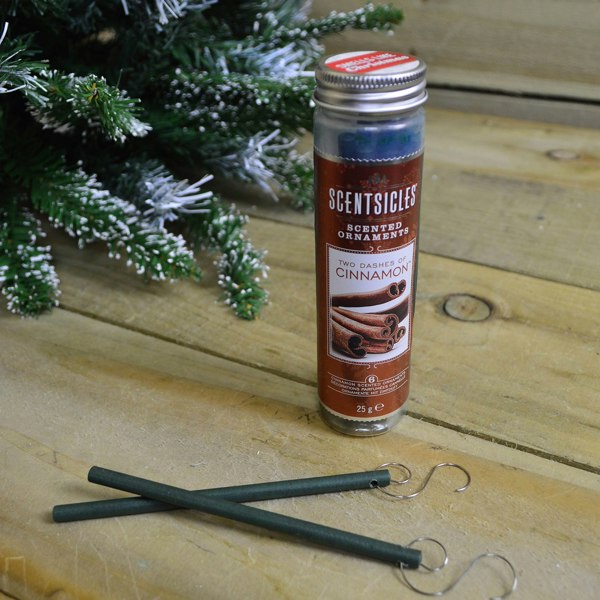 Samuel Alexander 6 Scentsicles Scented Hanging Ornaments Sticks - Two Dashes of Cinnamon