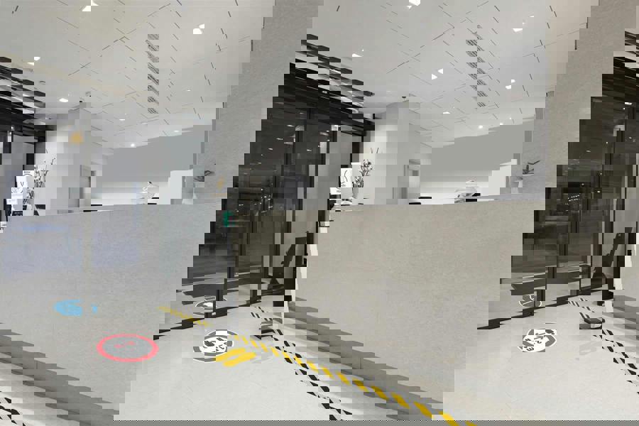 Durable DURALINE Heavy Duty Non-Slip Hazard Warning Floor Tape | 50mm x 15m