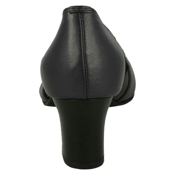 Da Bella Ladies Da Bella Low Heeled Court Shoe Princess