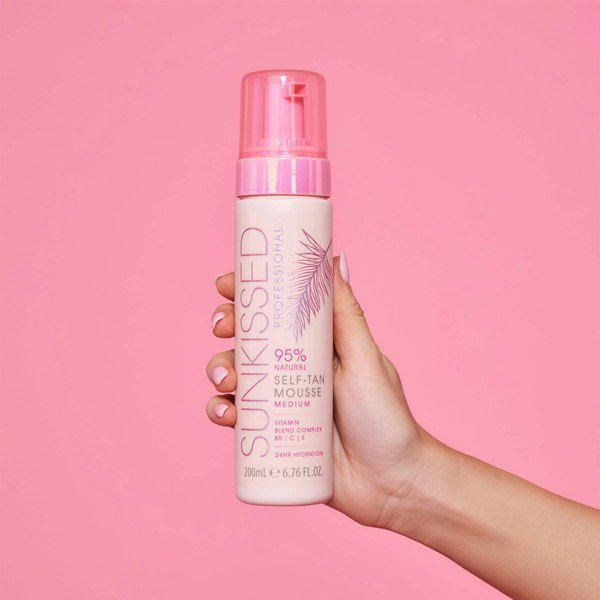 Sunkissed Professional Self Tan Mousse 200ml - Medium