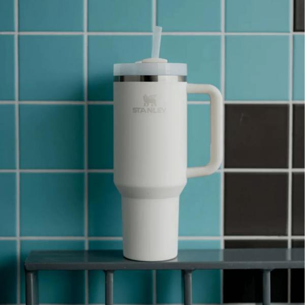 Stanley Travel Mug Stanley Quencher H2.0 Flowstate Tumbler Cream (1.2L)