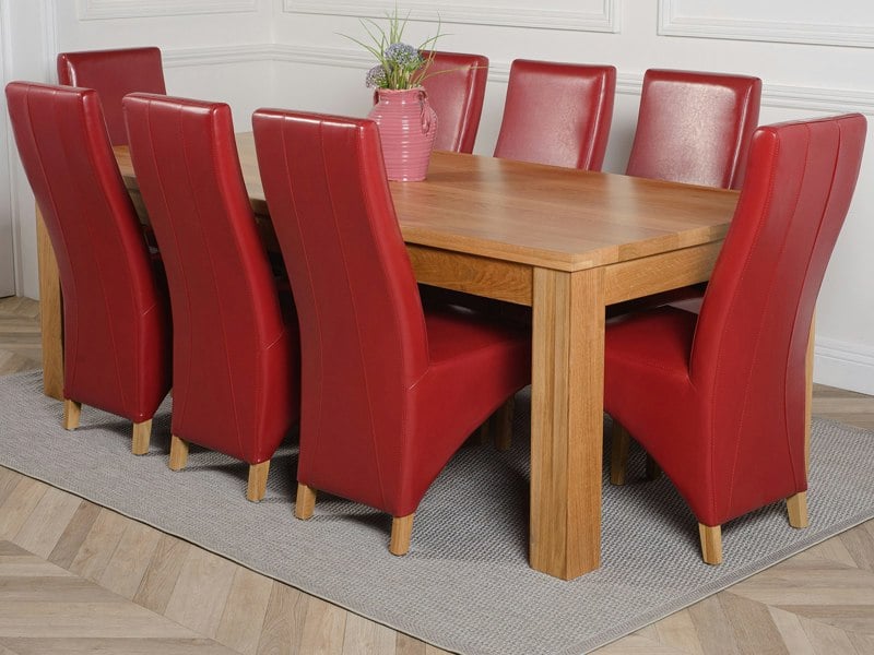 That's Furniture Dakota Extra Large Oak Dining Table with Lola Leather Chairs