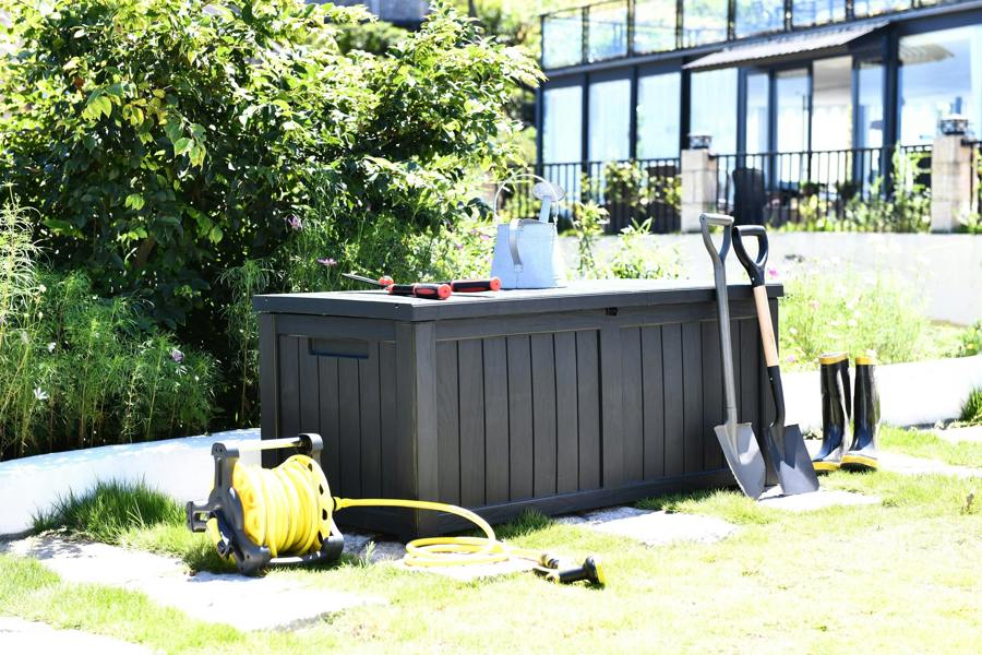 Homeology TUNGSTEN 450 Litre 119 Gallon Waterproof Extra Large Lockable Easy-Open Garden Storage Box in Black