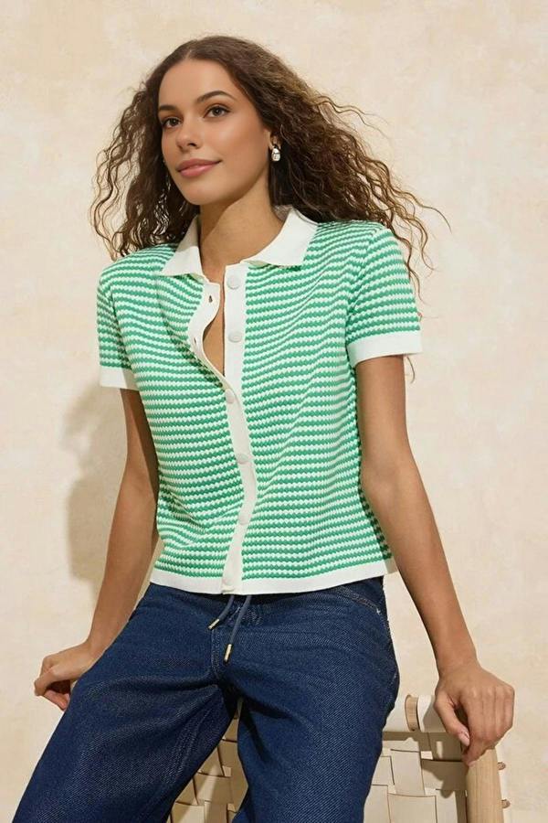 Hoxton Gal Striped Polo Neck Knit Mid-Length Blouse