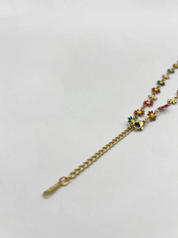 SVNX Daisy Chain Necklace in Multi Gold Plating