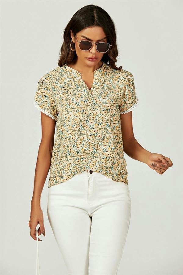 FS Collection Floral Print Lace Trim Short Sleeve Blouse Top In Green Yellow