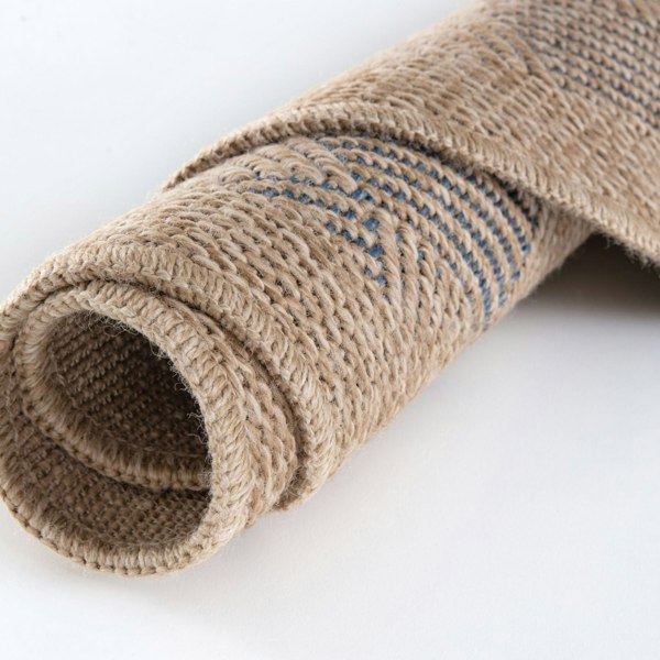 Nature blue outdoor rug easy to maintain and water-resistant