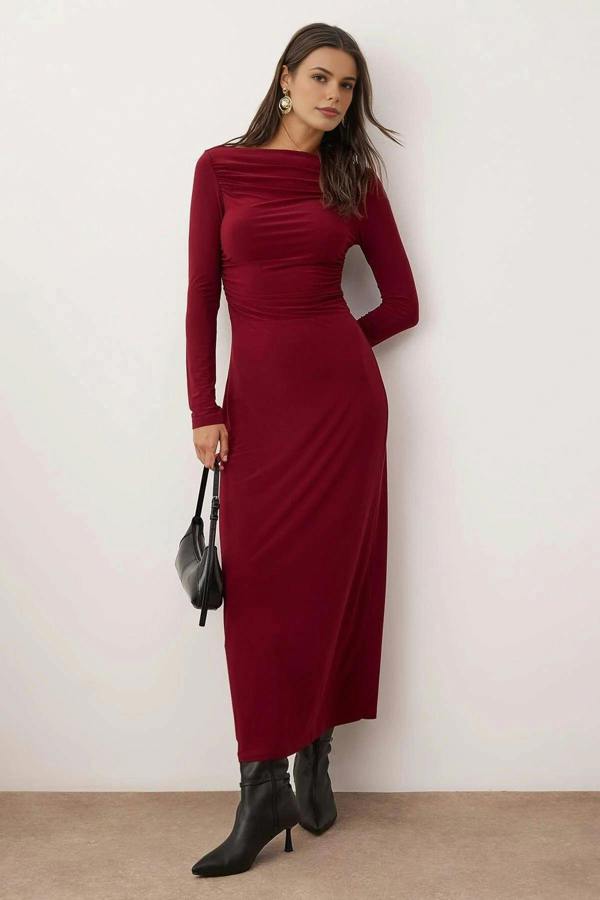 WOVCOR Gathered Detail Stretchy Midi Knit Dress