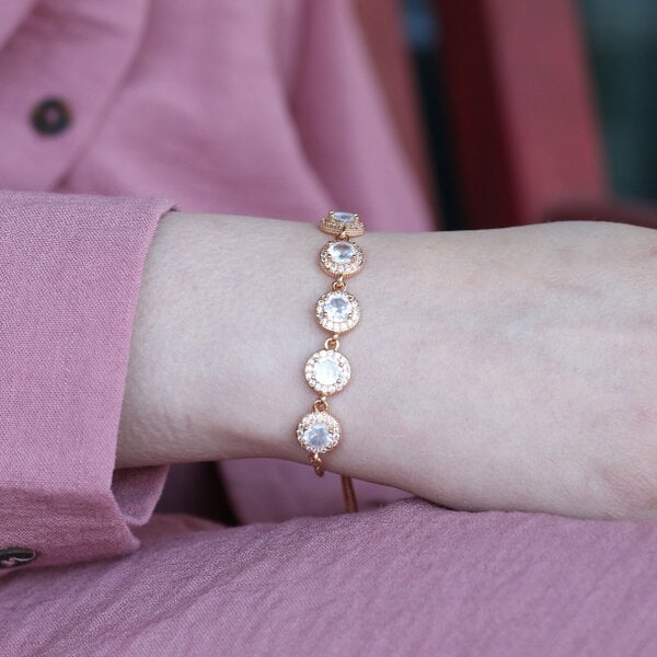 The Colourful Aura Large Round Zircon Adjustable beaded Bracelet