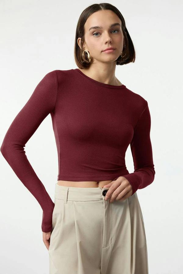 Hoxton Gal Premium Viscose Crew Neck Cropped Stretch Knit Blouse
