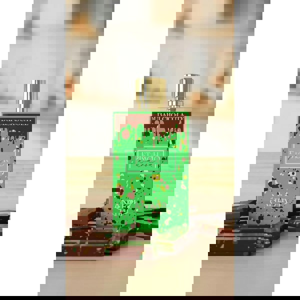 Anfar 1950 Pistachio Kunafa Dubai Chocolate 80ml on table