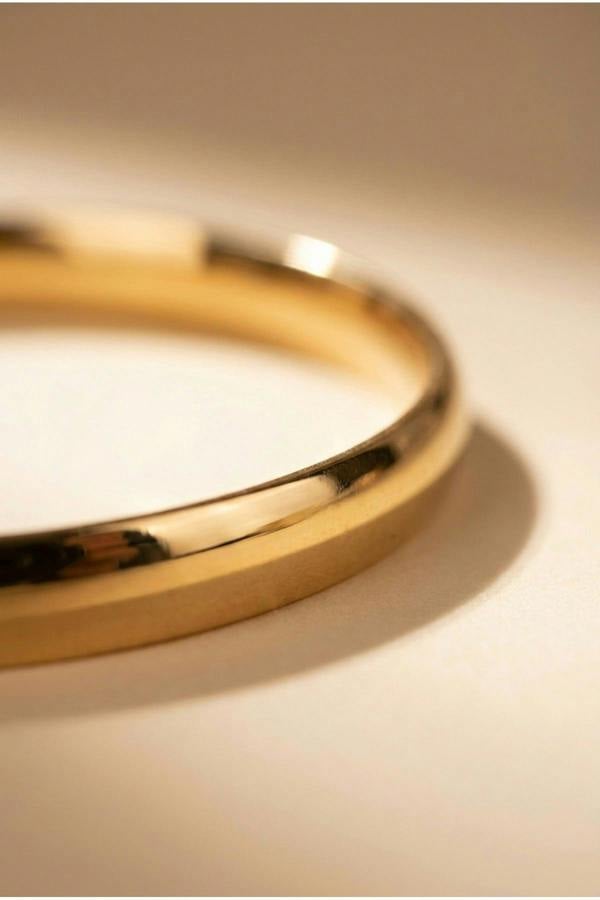 Cordelia Slim Polished Bangle - Gold