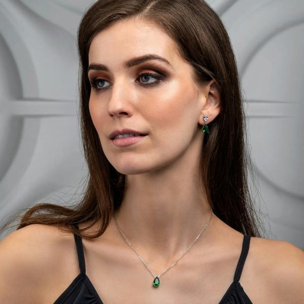 925 Sterling Silver Green Pear Pendant Necklace for Women. - namana.london