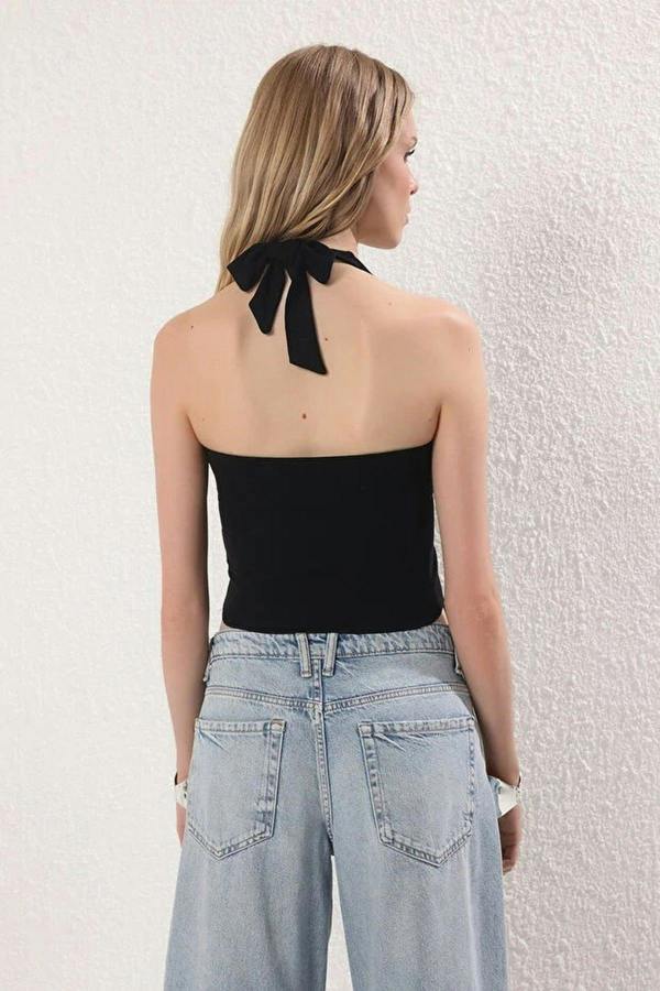 WOVCOR Wrap Collar Accessory Detail Knitted Blouse