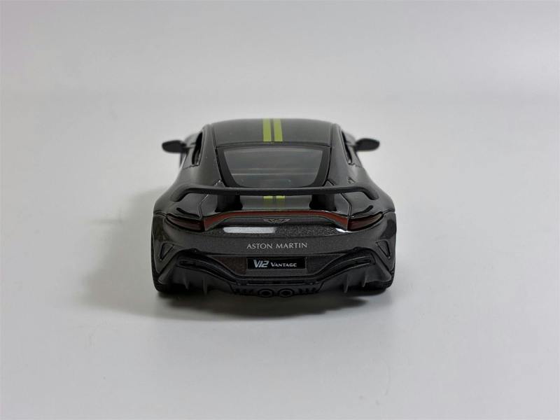 MCSlots Aston Martin V12 Grey 1:43 Scale CMJ Diecast DC143AMV12GY