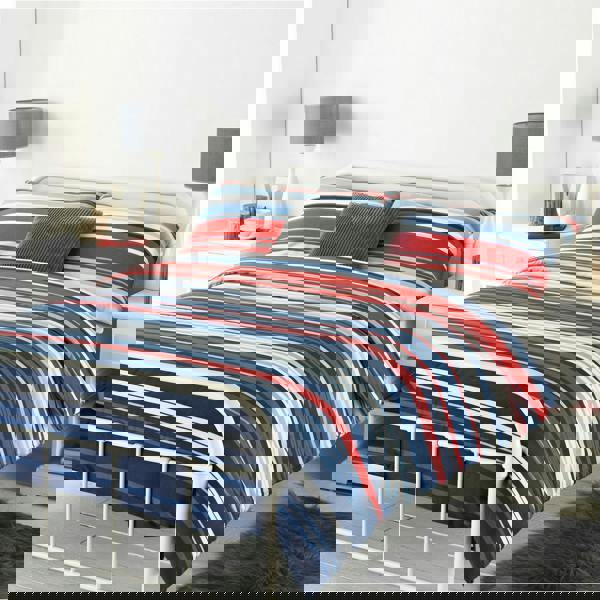 Riva Home Lymington Duvet Set - Blue/Red