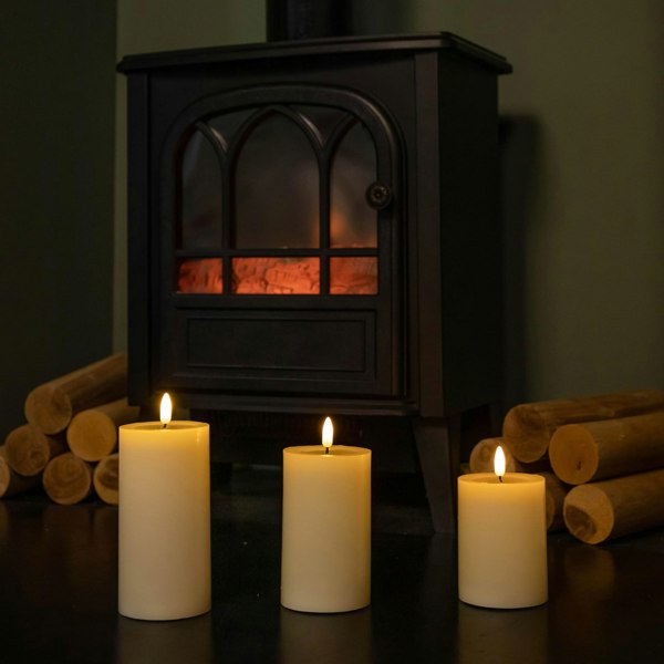 Samuel Alexander Set of 3 Cream Wax Melted Pool Effect Candles with Timer Function and Warm White LEDs
