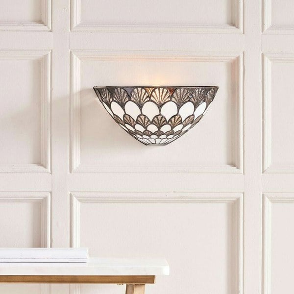 Tiffany Glass Wall Light Cream Brown Scalloped Shade Interior Sconce i00255 Loops