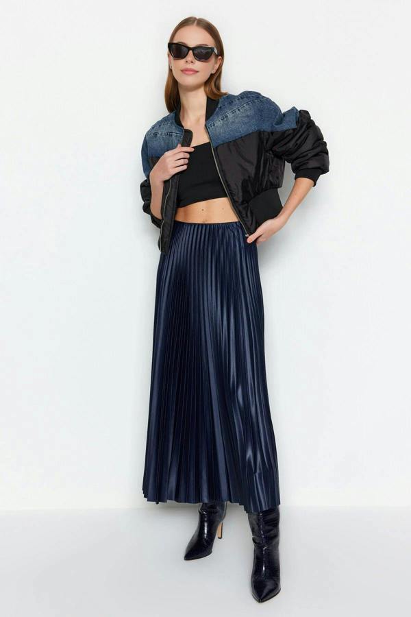 WOVCOR Pleated Maxi Stretch Knit Skirt