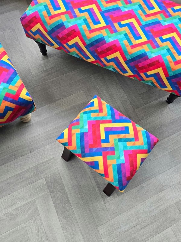 ISTOOLS Small Trem Footrest Pouffe – Handmade Velvet Footstool UK