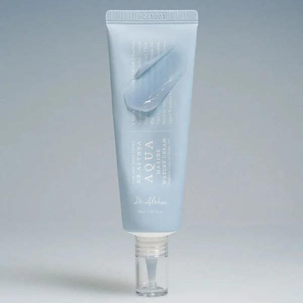 Lightweight watery-gel texture of Dr. Althea Aqua Marine Cream – Non-greasy, fast-absorbing Korean moisturizer for deep hydration at Atelier De Glow UK.