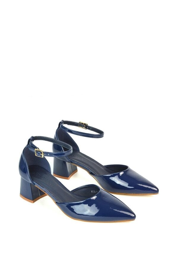 XY LONDON Low Block Heel Court Shoes With Pointed Toe