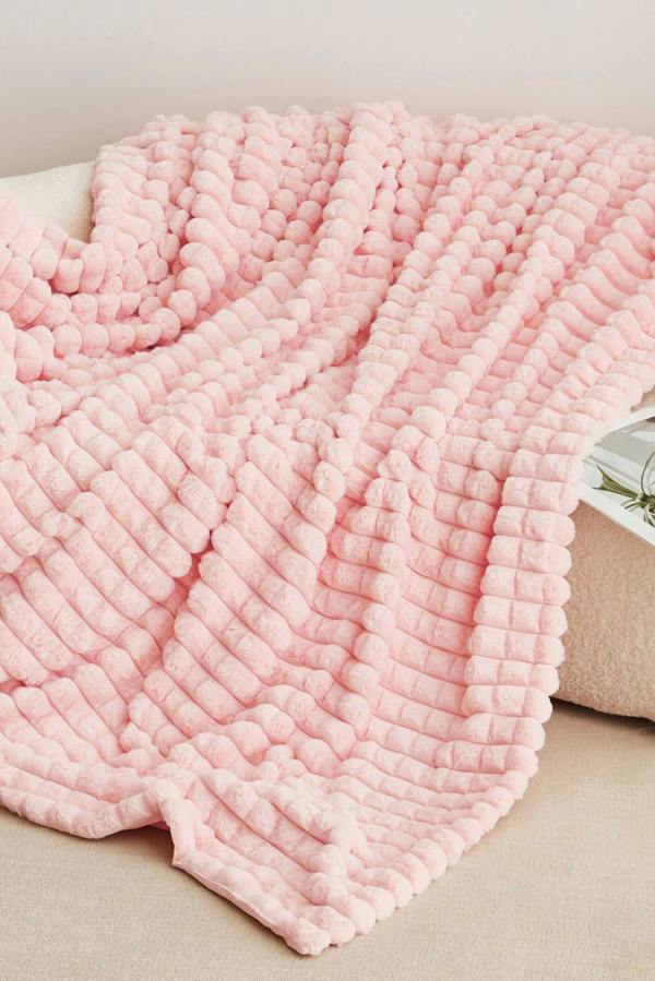 Ezysleep Super Soft Luxury Faux Fur Box Throw