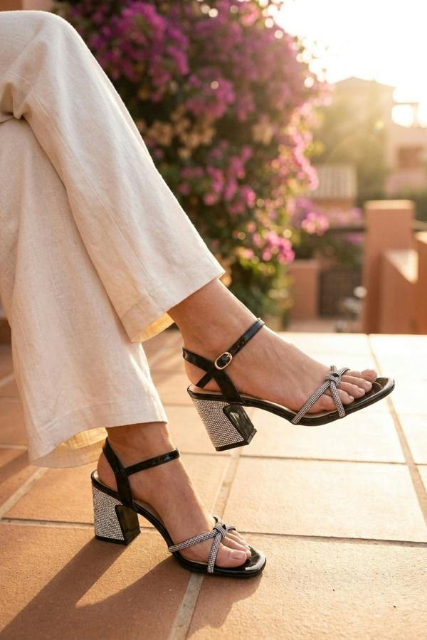 Edie Rhinestone Block Heel Knotted Sandals - Black