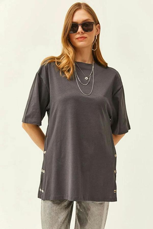 Hoxton Gal 100% Cotton T-Shirt with Side Buttons