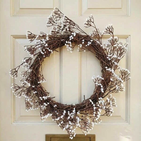 Garden Greatness Gypsophilia Illuminated Wreath with LED Lights