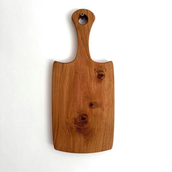 Giraffes & Craftz Solid Oak paddle - Handmade French Oak Cheese and Food Board