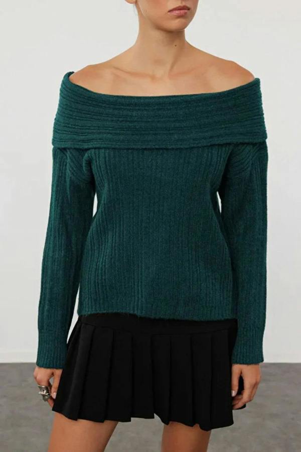 Hoxton Gal Oversized Flared Sleeve Knit Sweater
