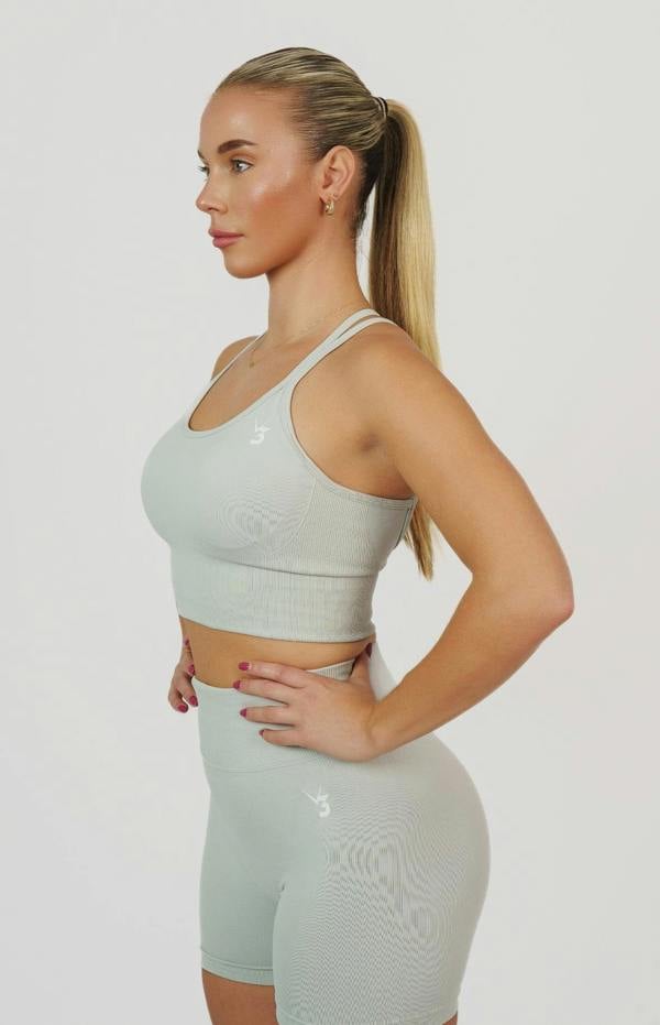 V3 Apparel Form Seamless Scrunch Shorts & Sports Bra Set - Light Grey