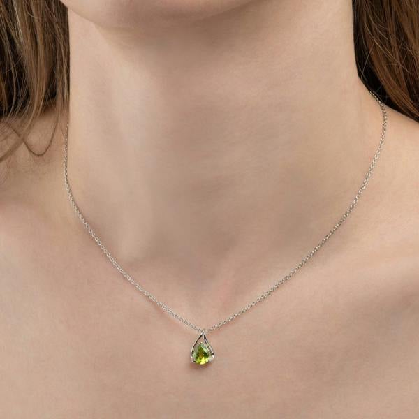 925 Sterling Silver Peridot Gemstone Pendant Necklace - namana.london
