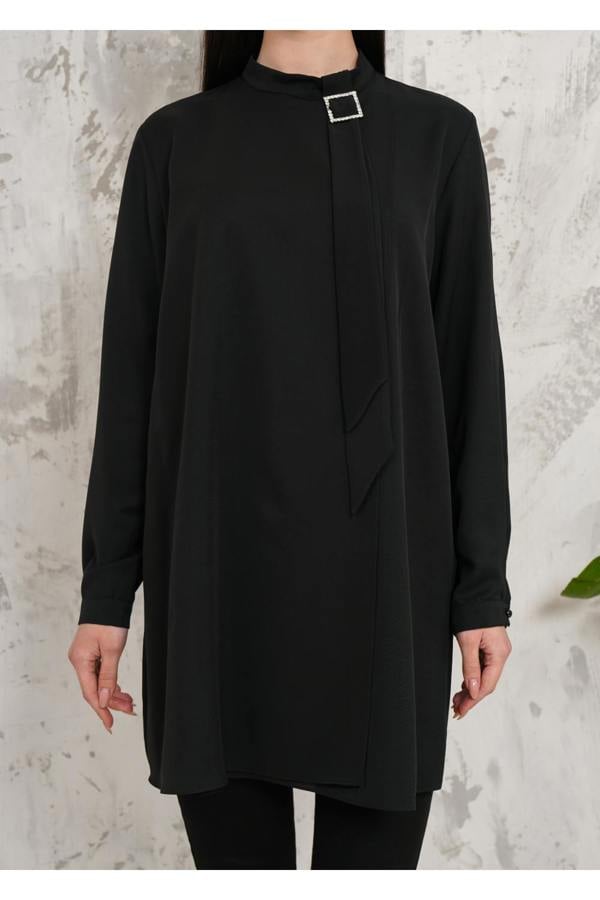 Hoxton Gal Relaxed Fit Long Sleeves Brooch Detailed Tunic in Black
