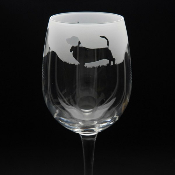 Glyptic Glass Art Basset Hound Dog Crystal Wine Glass - Hand Etched/Engraved Gift