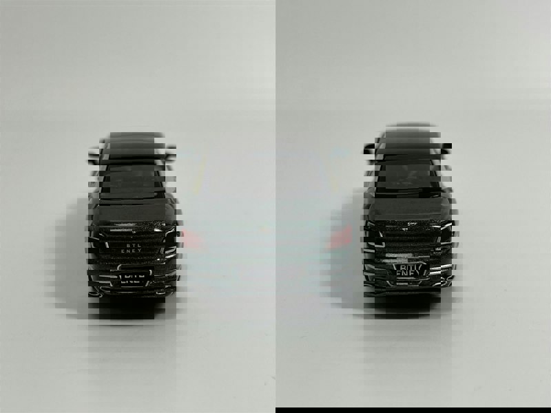 Mini GT Bentley Flying Spur White Sand Verdant RHD 1:64 Mini GT MGT00867R